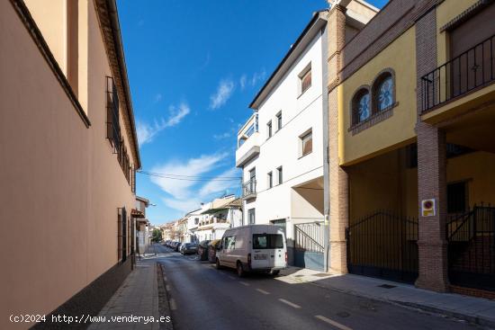 ¡Descubre esta exclusiva oportunidad en Carretera Antigua de Málaga! - GRANADA