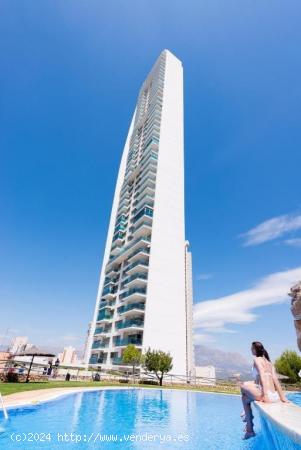 Lujoso Apartamento con gran terraza acristalada con vistas al mar y montaña en rascacielo - ALICANT