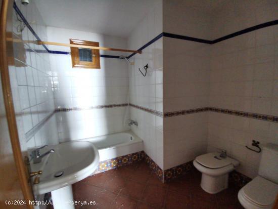 Casa en venta en Ohanes - ALMERIA