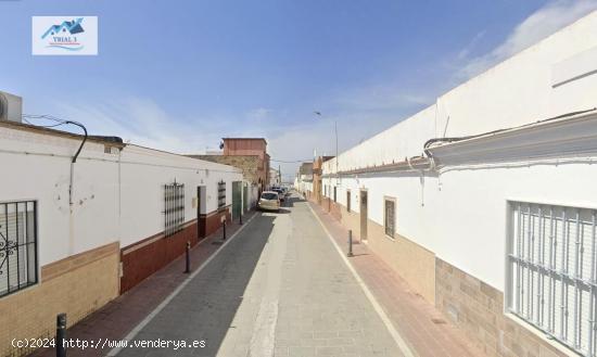  Venta Casa en Los Molares (Sevilla) - SEVILLA 