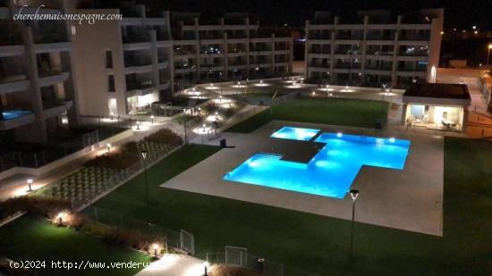 COMPLEJO RESIDENCIAL DE OBRA NUEVA EN VILLAMARTIN - ALICANTE