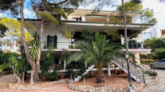 CHALET CON PISCINA Y VISTAS AL MAR - BALEARES