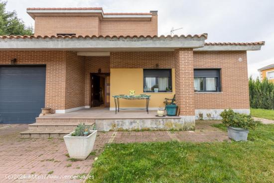 VENTA CHALET INDEPENDIENTE EN ALDEAMAYOR - VALLADOLID