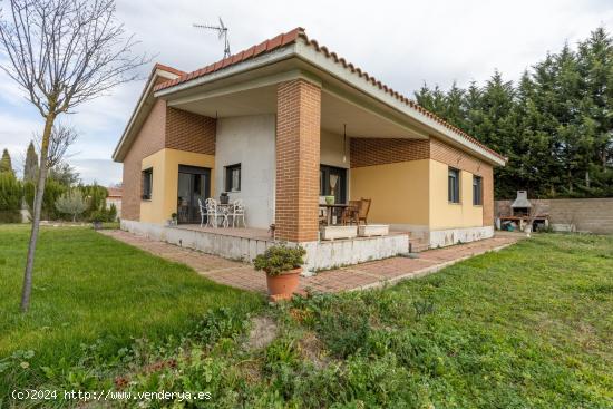 VENTA CHALET INDEPENDIENTE EN ALDEAMAYOR - VALLADOLID