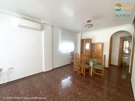 DUPLEX  EN ESQUINA CON SOTANO EN TRANQUILA ZONA RESIDENCIAL DE PLAYASOL - MURCIA