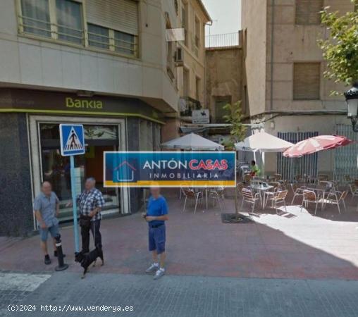 VENTA DE NEGOCIO CON VIVIENDA EN NOVELDA - ALICANTE