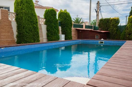  Encantadora Villa de Dos Plantas en Calpe  - ALICANTE