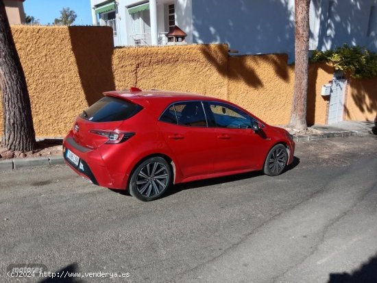  Toyota Corolla 180 H Style de 2021 con 25.700 Km por 23.800 EUR. en Malaga 