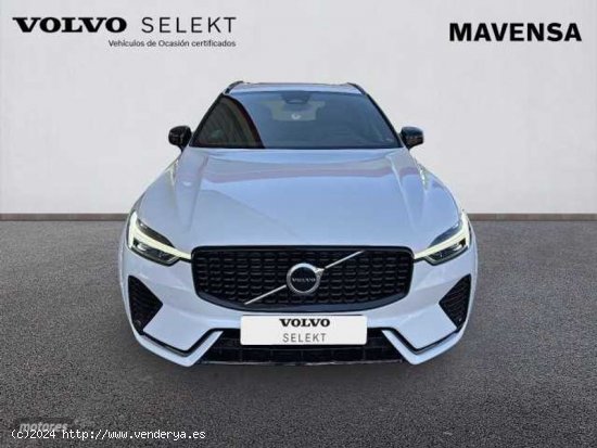 Volvo XC 60 XC60 R-Design, B4 mild hybrid (diesel) de 2022 con 40.000 Km por 48.900 EUR. en Badajoz