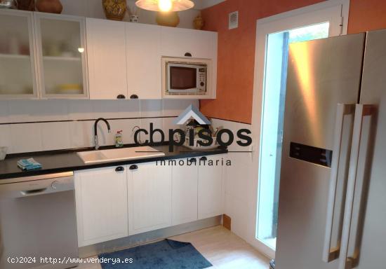 SE VENDE ESPECTACULAR CHALET CON PISCINA PROPIA - BALEARES