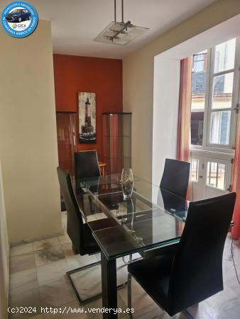 PISO ZONA SAN FRANCISCO-AYUNTAMIENTO ¡¡LICENCIA VACACIONAL!! - CADIZ