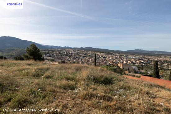 EN VENTA PARCELA JUNTO AL RECINTO FERIAL DE HUETOR VEGA - GRANADA