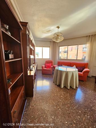 PISO EN SAN ANTON (4 HABITACIONES) - MURCIA