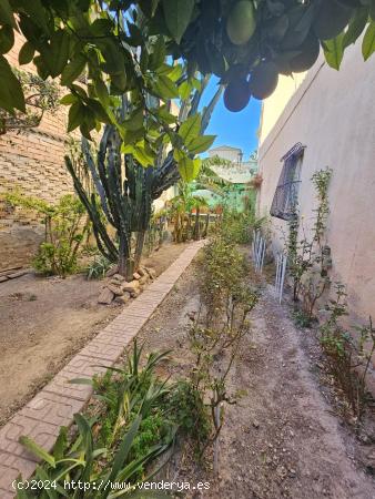 Chalet en venta en La Arboleja - MURCIA