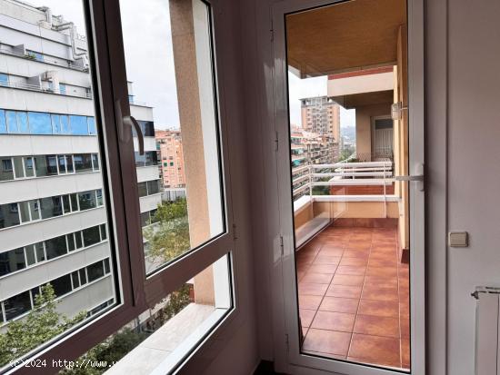 FANTASTICO PISO 115M² CALLE NUMANCIA - BARCELONA