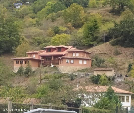 CASA DE CAMPO EN QUIRÓS CON VISTAS A EMBALSE VALDEMURIO - ASTURIAS