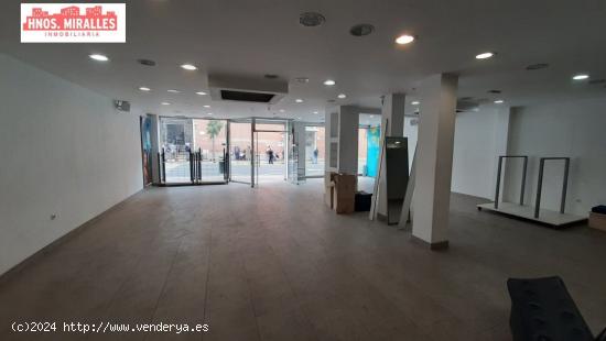 MUY INTERESANTE LOCAL PARA CUALQUIER TIPO DE NEGOCIO Y MUY EXCLUSIVO PARA TIENDA. - ALICANTE