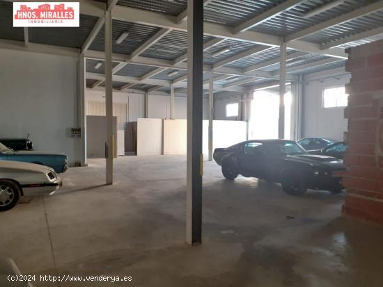 ALQUILER O VENTA NAVE EN POLIGONO DE ALMORADI - ALICANTE