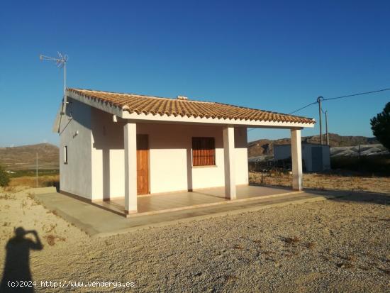 RÚSTICO CON ESTUDIO MONTADO MUY BONITO Y NATURALEZA - MURCIA