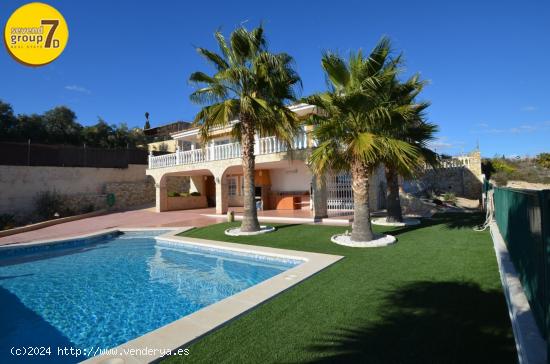 SE VENDE CHALET DE CUATRO DORMITORIOS EN SAN JUAN. SEVEND GROUP.COM - ALICANTE