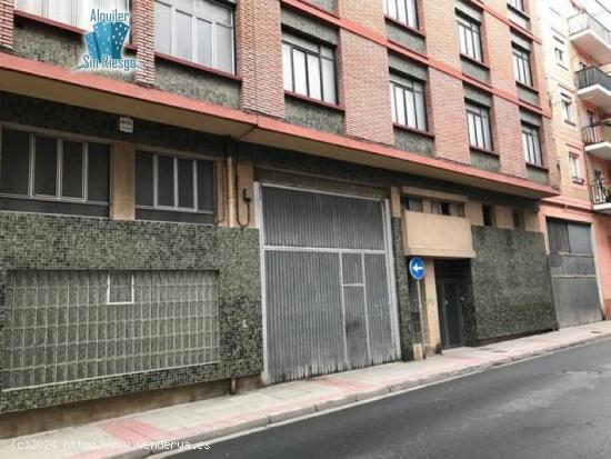 SE VENDE EDIFICIO COMPLETO ZONA CENTRICO .OPORTUNIDAD - BURGOS