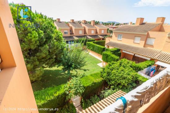 Apartamento con buhardilla - MURCIA