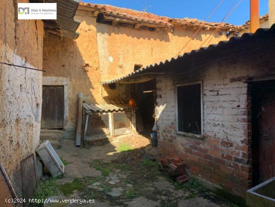 CASA PARA REFORMAR EN MONTEJOS DEL CAMINO - LEON