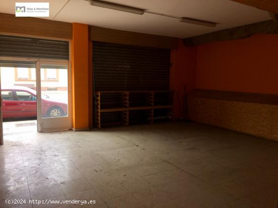 LOCAL DE 215 M2 EN AVENIDA ANTIBIOTICOS - LEON