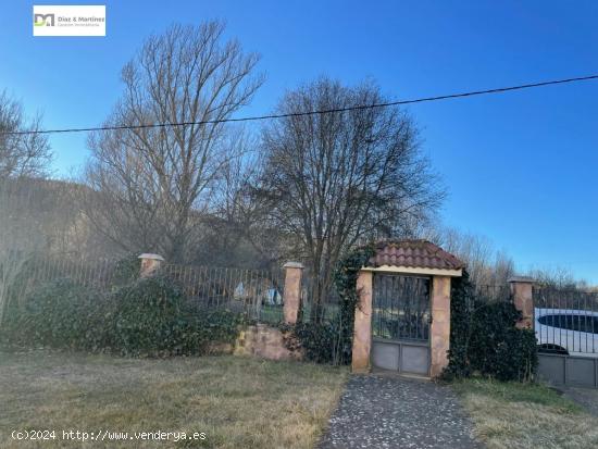 VIVIENDA INDIVIDUAL EN SANTIBAÑEZ DE RUEDA - LEON