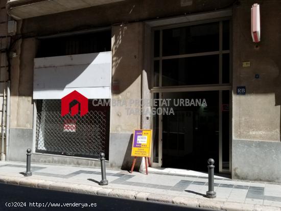  Se alquila local comercial más altillo en el centro de Tortosa - TARRAGONA 