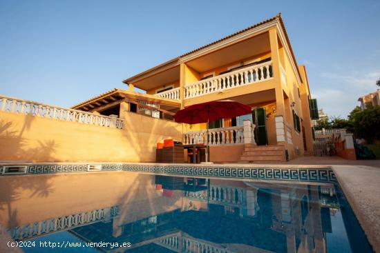  Fabuloso Chalet Pareado en Bahía Azul con vistas a la Bahía de Palma - BALEARES 