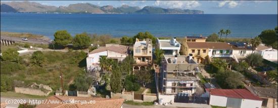 Chalet unifamiliar tres plantas en primera línea de Mar Bahía de  Pollensa - BALEARES