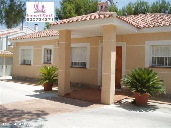 INMOVILCASH VENDE Precioso Chalet en Alicante zona El Rebolledo - ALICANTE