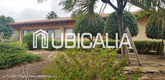  UBICALIA VENDE VILLA DE LUJO EN EL PUIG - VALENCIA - VALENCIA 