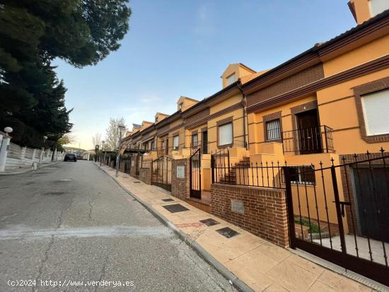 Venta de Casa Adosada en Urbanización VEGA ALTA en La Guardia - JAEN