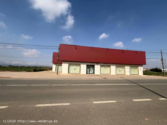 SE ALQUILA NAVE CON OFICINAS, 2 BAÑOS, SUELOS DE MADERA, LUCES LED, AIRE ACONDICIONADO - EL ALBUJÓ