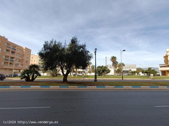 Local comercial en Avenida Sabinar, Roquetas de Mar (Almería). - ALMERIA