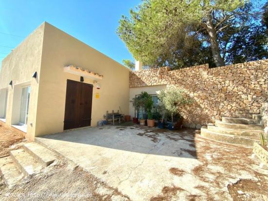 Finca rústica con casa en venta - BALEARES