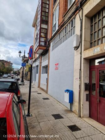 ¡Oportunidad Única en Colloto! Local Comercial en Venta o Alquiler - ASTURIAS