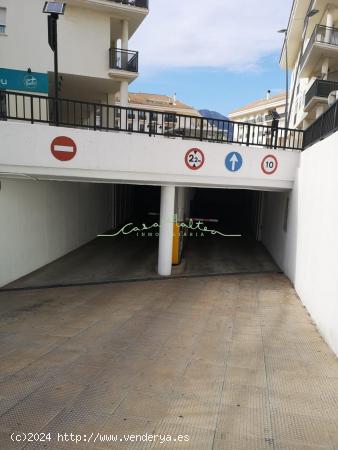 Plaza de parking en la Plaza de la Pau - ALICANTE