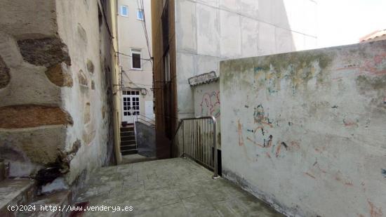 Casa de pueblo en primera linea de playa. Malpica de Bergantiños - A CORUÑA