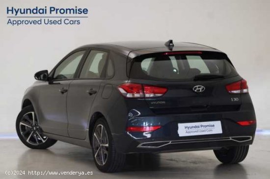 Hyundai i30 ( 1.5 DPI Klass SLX 110 )  - Jaén