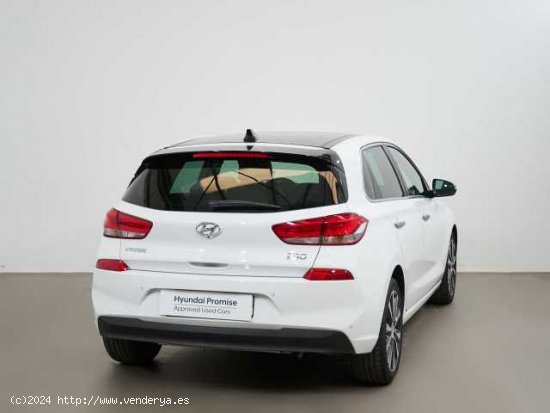 Hyundai i30 Diesel ( i30 1.6CRDi Style Sky 136 )  - Jeréz de la Frontera