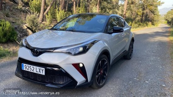 Toyota C-HR 2.0 220PH Premiere Edition GR Sport de 2022 con 68.000 Km por 28.300 EUR. en Avila