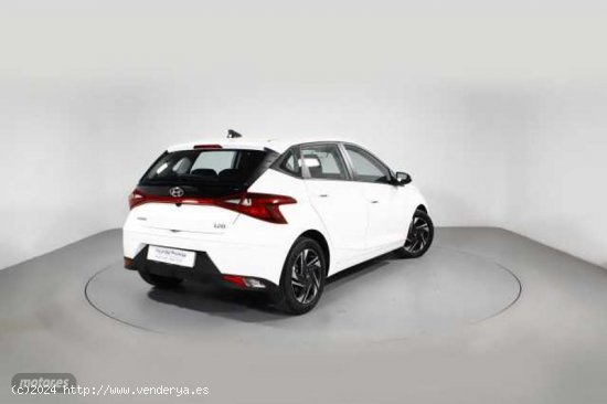 Hyundai i20 1.0 TGDI Klass 100 de 2023 con 25.018 Km por 17.000 EUR. en Barcelona