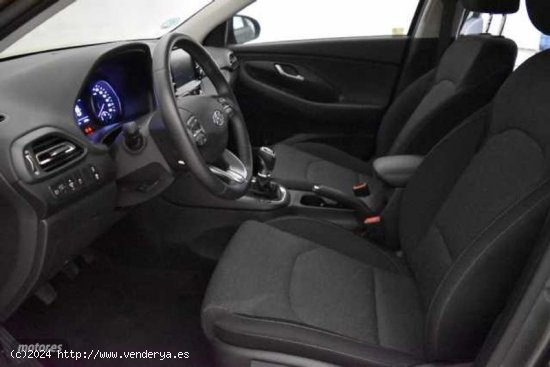 Hyundai i30 1.5 DPI Klass SLX 110 de 2023 con 18.982 Km por 19.990 EUR. en Asturias