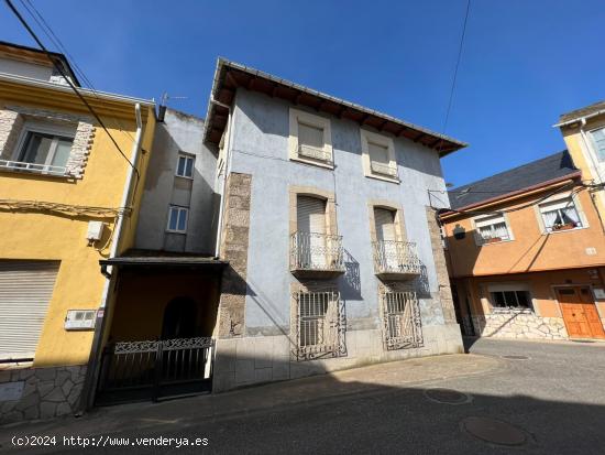 Casa con terreno y lagar en San Miguel de las Dueñas - LEON