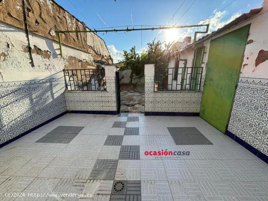  CASA CON TEJADO NUEVO A LA VENTA - CORDOBA 