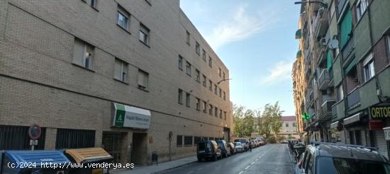 PLAZA DE GARAJE EN CALLE DOCTOR GÓMEZ ROMÁN - GRANADA