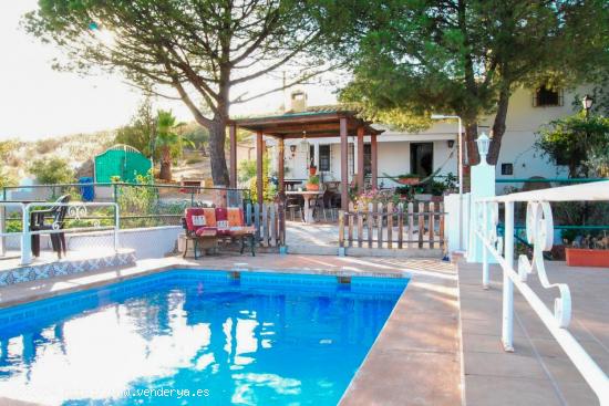  Casa de campo en Loja con piscina, barbacoa y manantial propio - GRANADA 